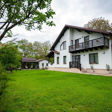 Viila To Villa Bertea Exteriör bild